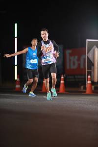 BIB: 4049, 40668
                            <button type="button" onclick="openModal(21303551)" class="btn btn-primary btn-sm float-right btn-popup" data-toggle="modal" data-target=".modal-high-quality">
                        <i class="fas fa-shopping-cart"></i> Add to Cart
                    </button>
                                            <button type="button" onclick="isThisMe(21303551, true)" class="btn btn-success btn-sm float-right btn-popup btn-isme hidden" data-toggle="tooltip" data-placement="bottom" title="นี่คือรูปของคุณใช่ไหม คลิกที่นี่เพื่อเอาเข้าอัลบั้ม">
                        <i class="fas fa-plus"></i> Add to album
                    </button>
                    <button type="button" onclick="isThisMe(21303551, false)" class="btn btn-warning btn-sm float-right btn-popup btn-isnotme hidden">
                        <i class="fas fa-ban"></i> Remove from album
                    </button>